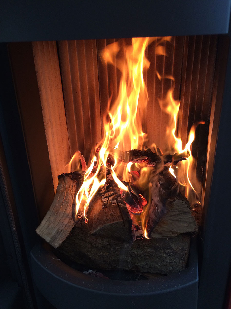 Installation d'un poêle à bois ROMOTOP Irun vue 8.jpg